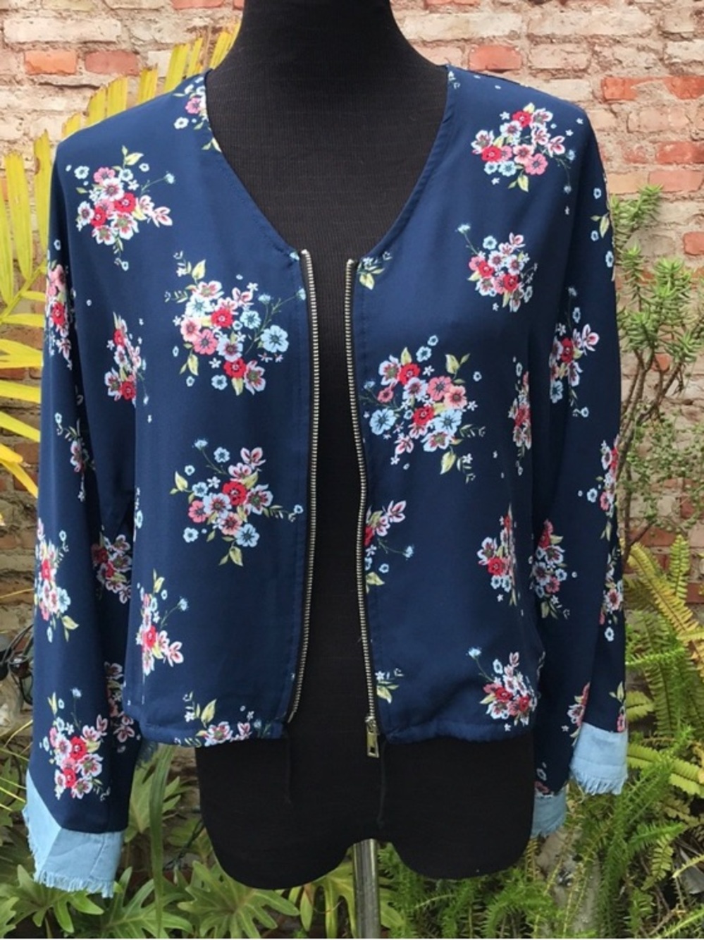 Art Class Blue Kimono Jacket with Floral Design - Large